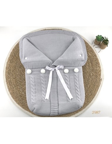 Saco de bebe lana gris .