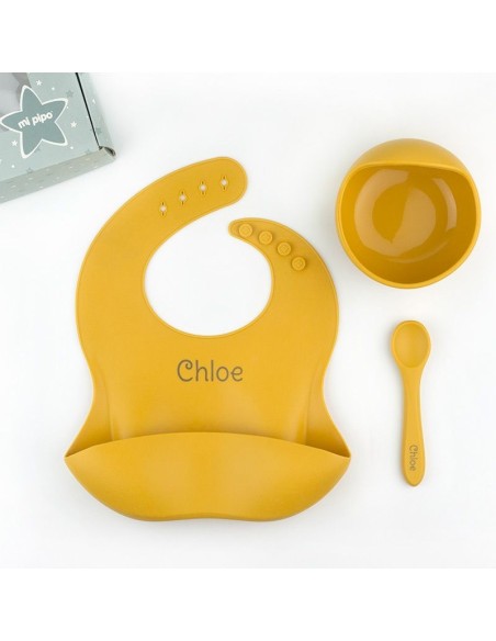 Vajilla con babero, bol y cuchara de silicona Mostaza personalizada