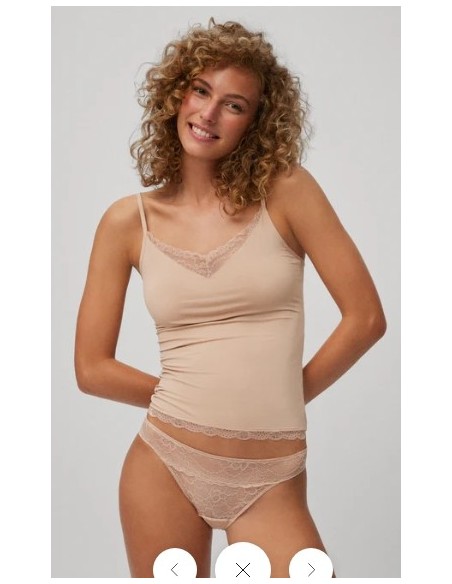 Ysabel Mora camiseta tirantes
