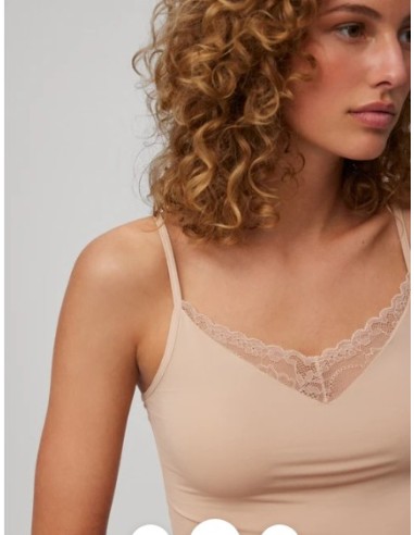 Ysabel Mora camiseta tirantes