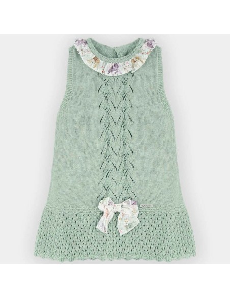 Vestido de hilo para recien nacida.