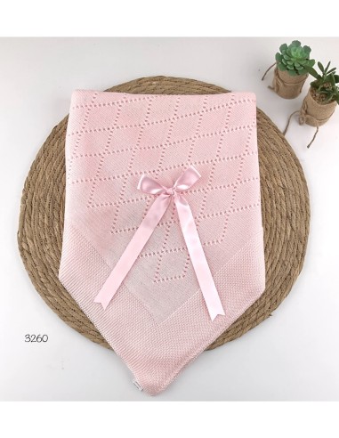 Toquilla de hilo calado rosa