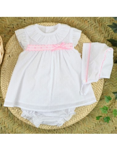 Vestidito de bebe blanco con gorro y braguitas