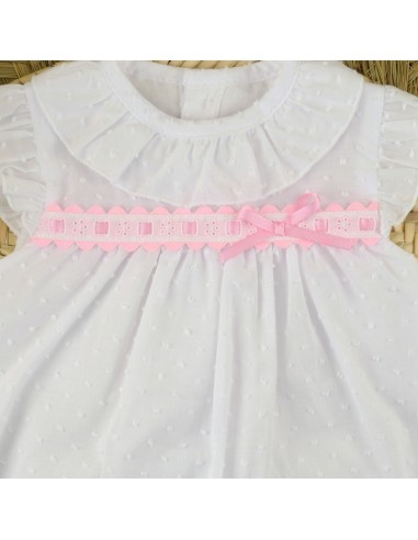Vestidito de bebe blanco con gorro y braguitas