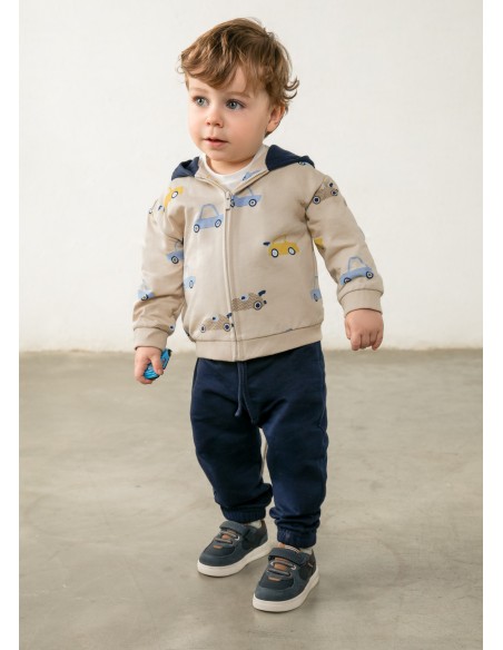 Mayoral chandal de niño estampado.